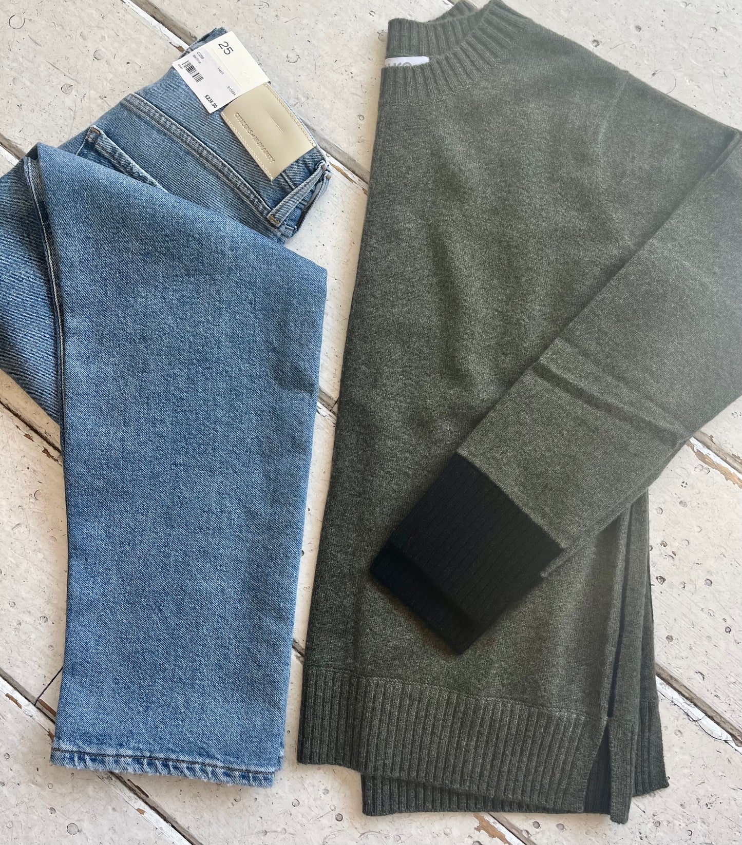 Contrast Crew Cashmere