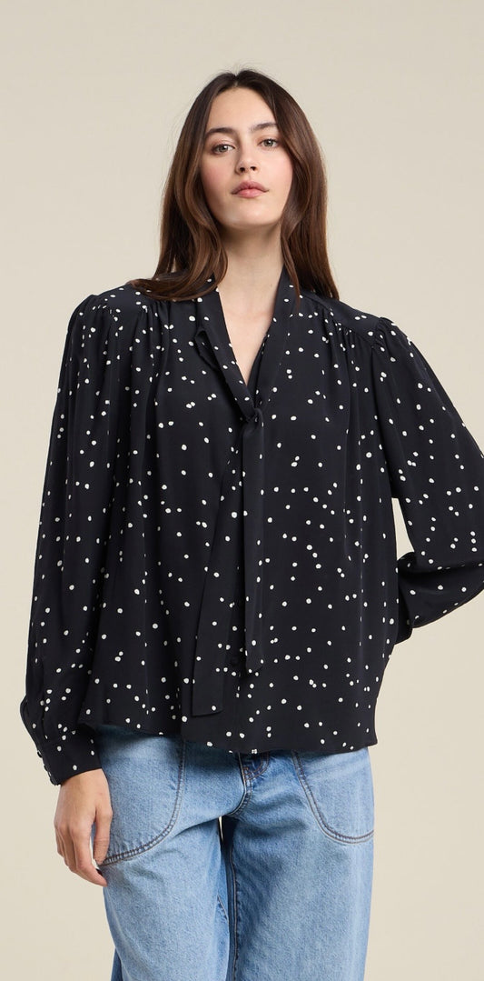 Teresa Buttondown