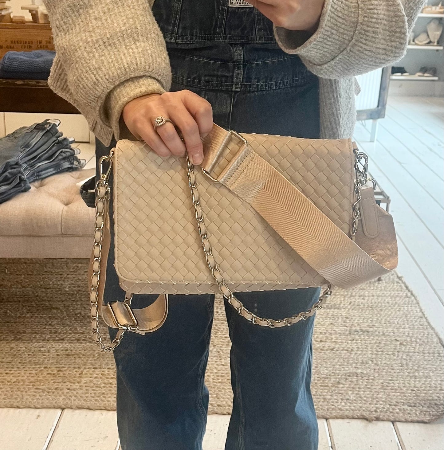 Lexi Crossbody