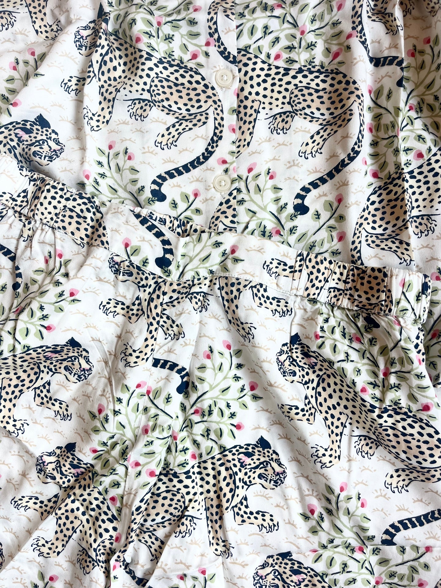 Cream Safari Set